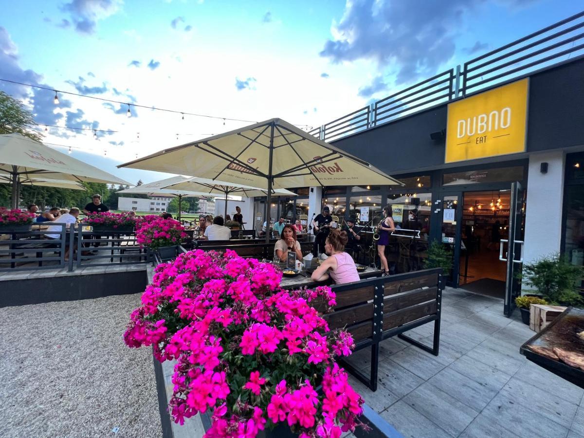 Dubno Eat & Sleep Hotel Nová Dubnica Екстериор снимка