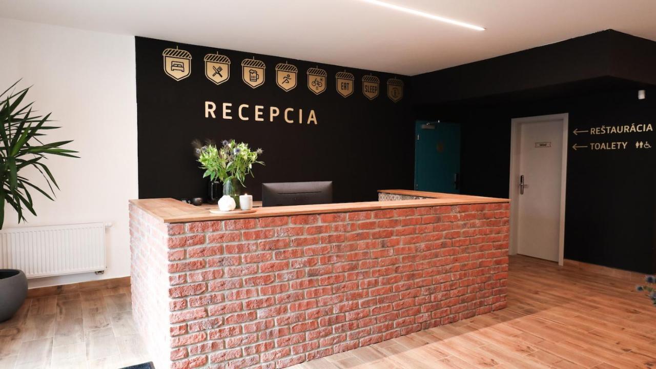 Dubno Eat & Sleep Hotel Nová Dubnica Екстериор снимка