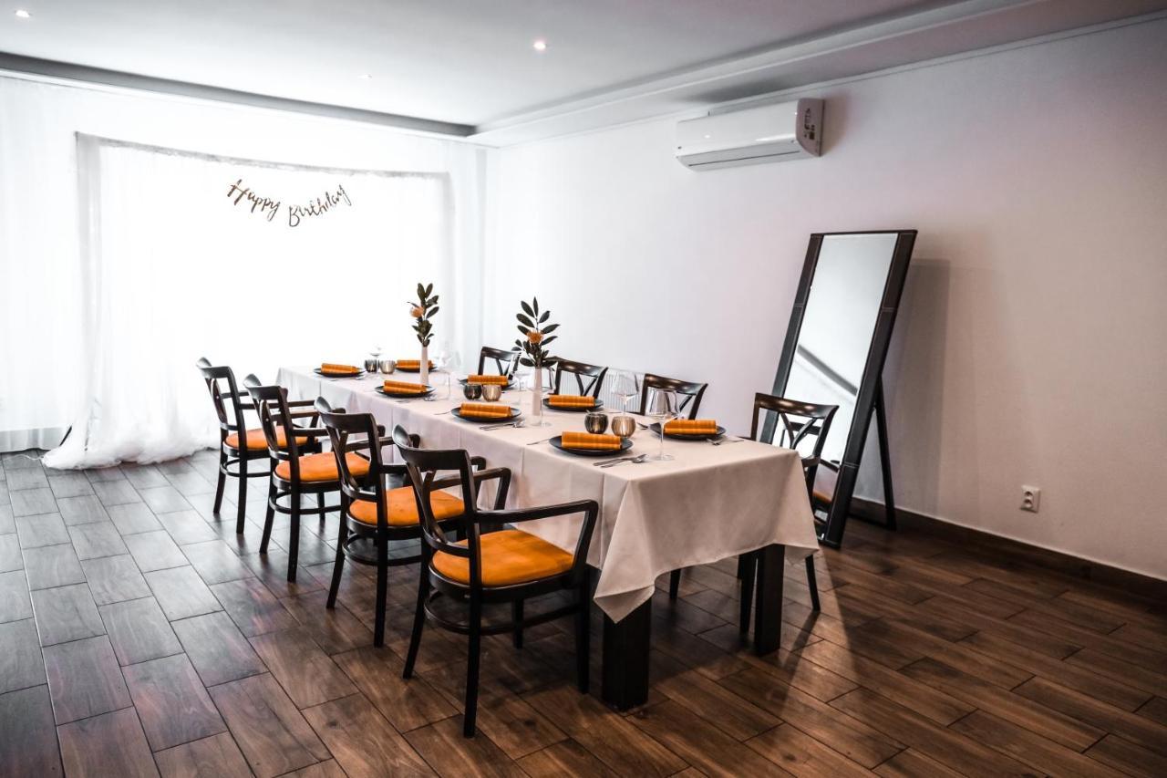 Dubno Eat & Sleep Hotel Nová Dubnica Екстериор снимка